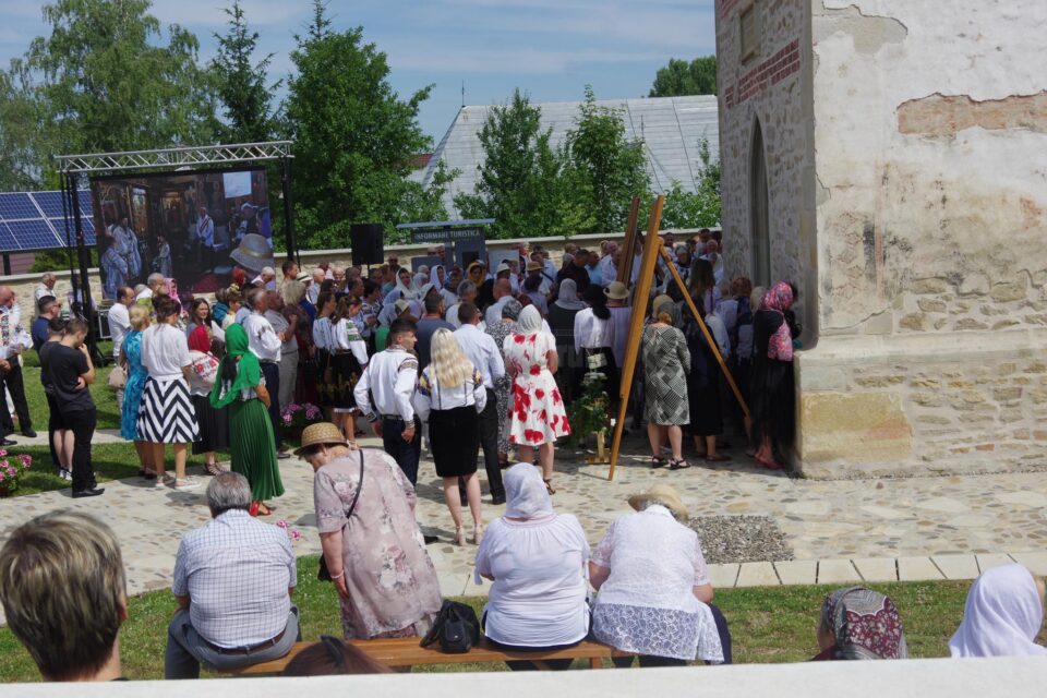 Credincioșii au venit în număr mare la hramul Mănsătirii Sf. Ilie din Șcheia