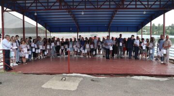 145 de elevi premiați la Fălticeni pentru rezultatele obținute la olimpiadele școlare, la evaluare națională și bacalaureat