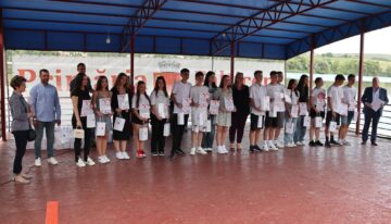 145 de elevi premiați la Fălticeni pentru rezultatele obținute la olimpiadele școlare, la evaluare națională și bacalaureat