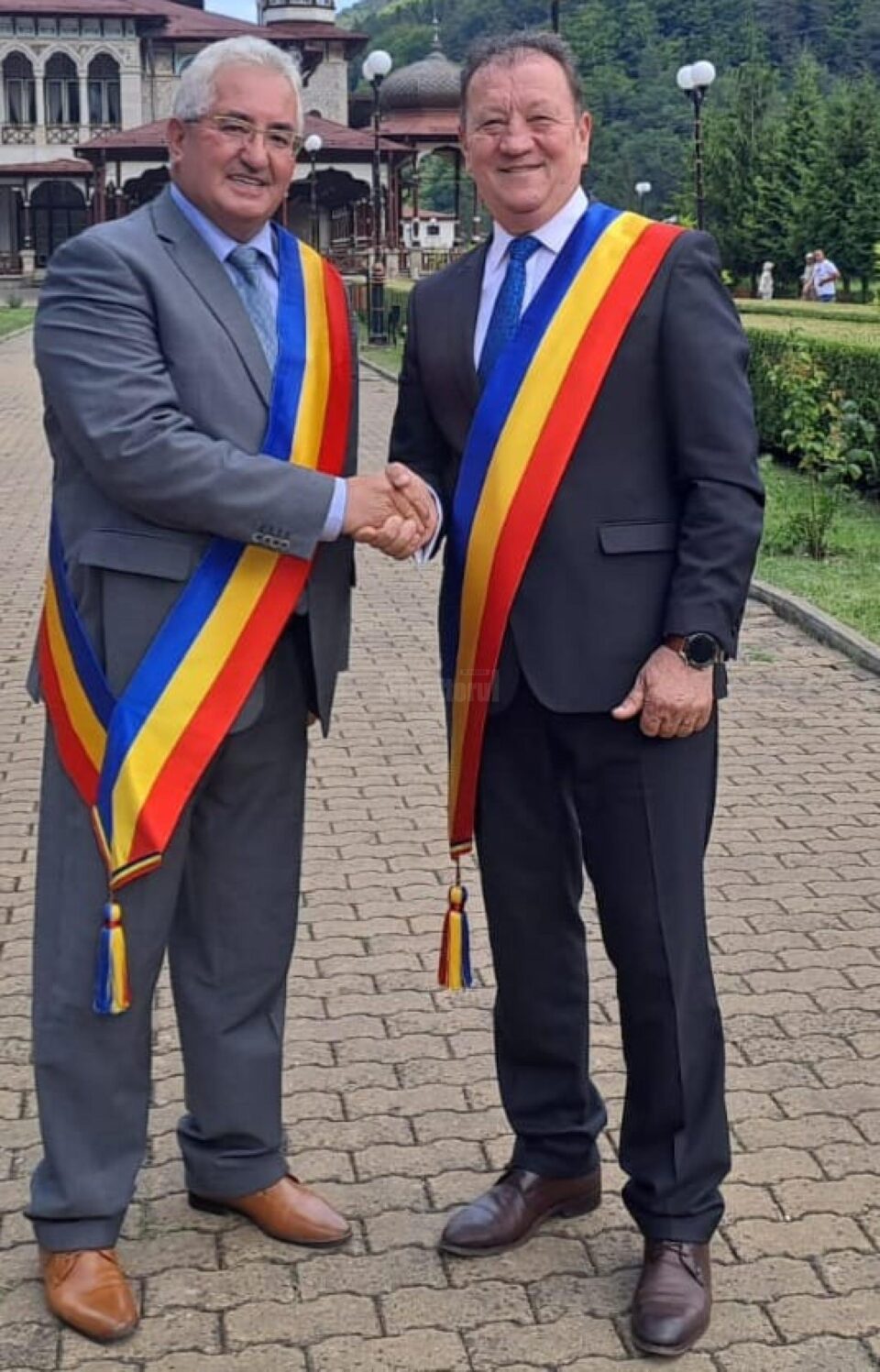 Simpozionul Internațional Viitorul Comun în Spațiul Comunității Europene organizat de Primăria Slănic Moldova,cu primari și parlamentari din România și Republica Moldova 4