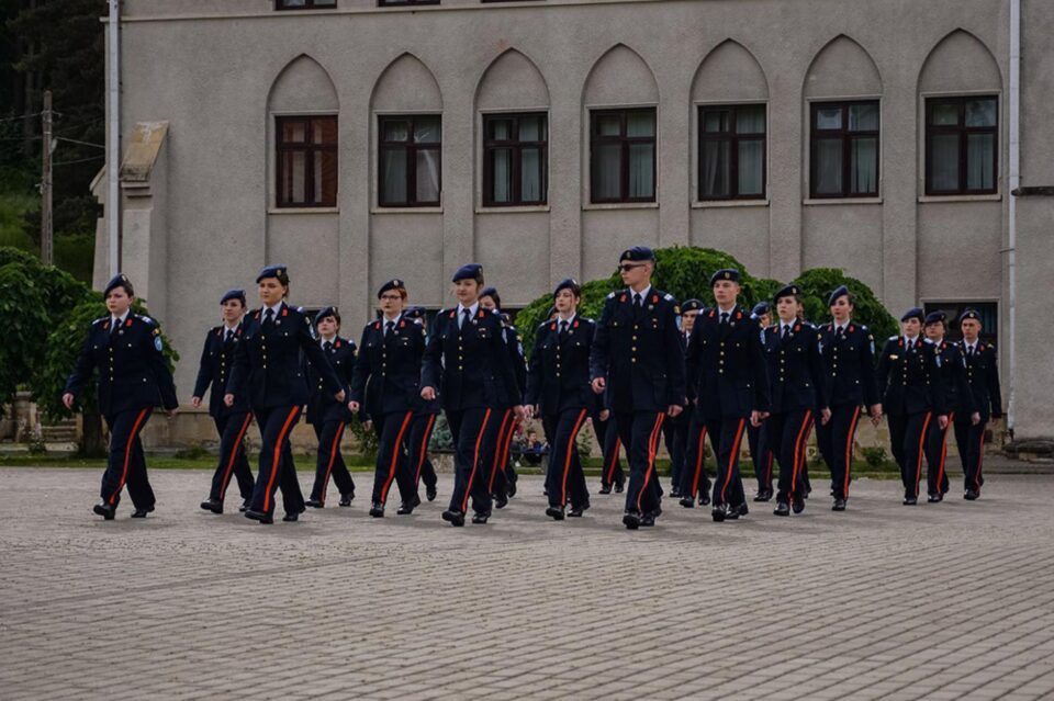 Elevi ai Colegiului Militar Câmpulung
