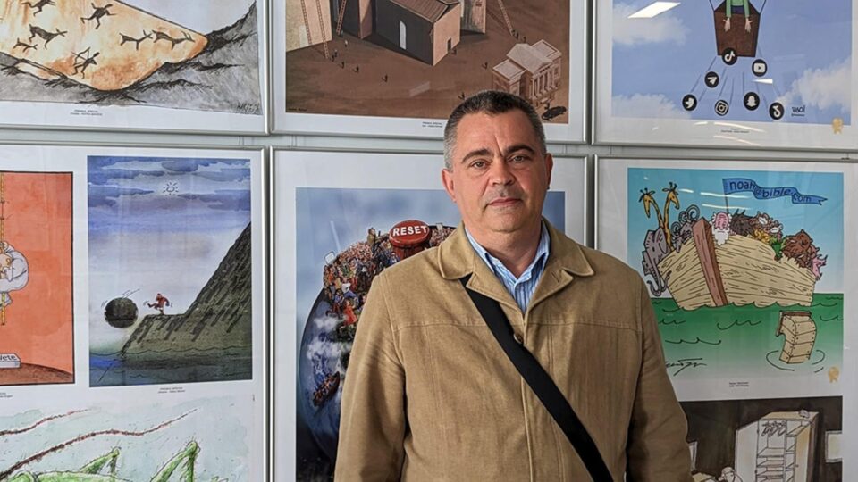 Caricaturistul Ovidiu Ambrozie Bortă - BOA ne-a spus că tema din cest an a fost „Marea resetare” Caricaturistul Ovidiu Ambrozie Bortă - BOA ne-a spus că tema din cest an a fost „Marea resetare”