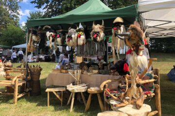 Meșterii populari au venit la festivalul Lume, lume...Hai la târg cu o ofertă extrem de bogată de produse meșteșugărești
