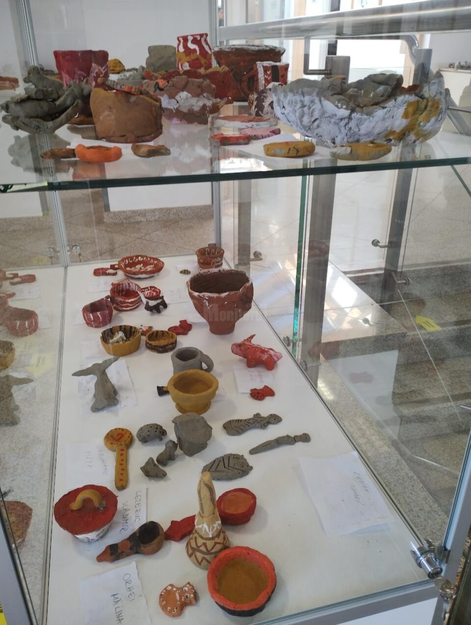 Zeci de copii talentați au participat la Atelierul de arheologie experimentală „Artă și Artefacte”, ediția a VI-a