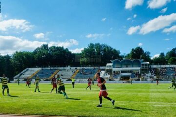 Partida dintre Gloria si Foresta s-a disputat pe stadionul „Jean Padureanu”