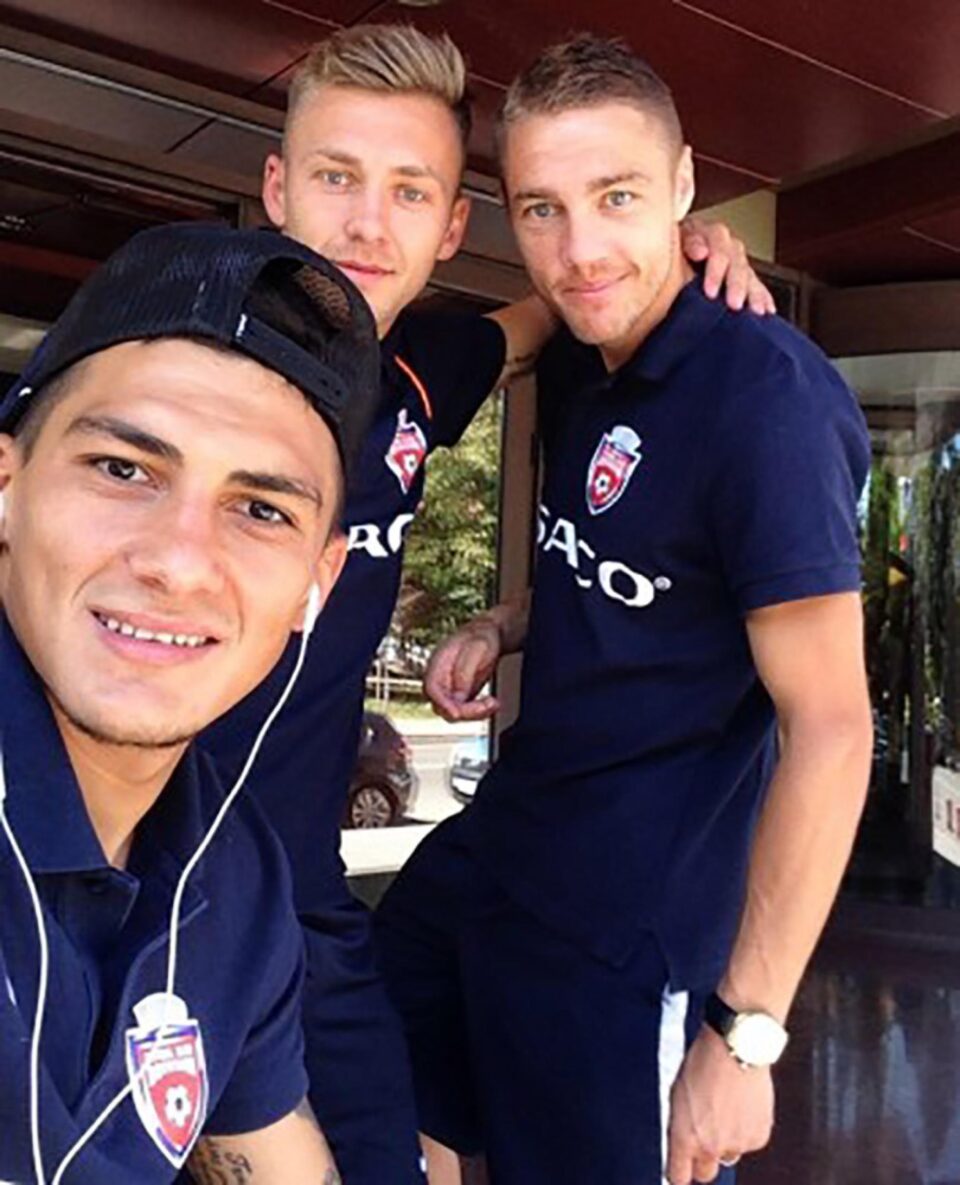 Plămadă și Golofca, aici alături de Mihai Roman, au mai fost coechipieri și la FC Botoșani Plămadă și Golofca, aici alături de Mihai Roman, au mai fost coechipieri și la FC Botoșani