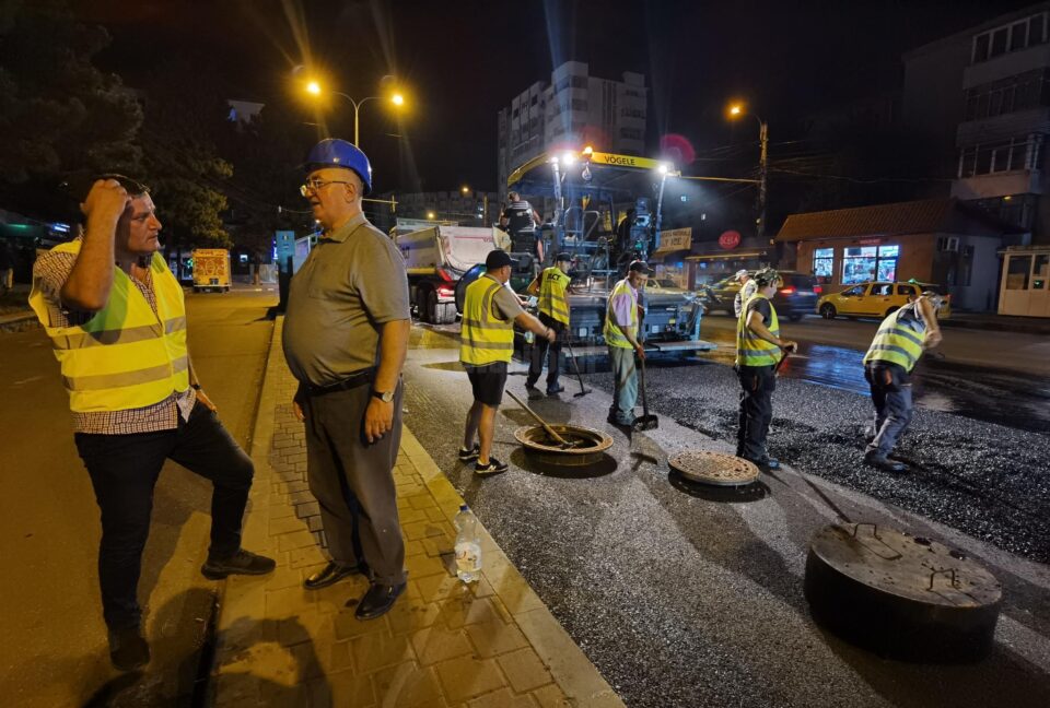 Primarul Sucevei, Ion Lungu, prezent alături de echipele de asfaltare care acționau în zona Orizont