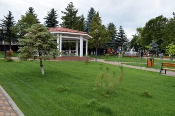 A fost deschis Parcul „Prefecturii” din Fălticeni