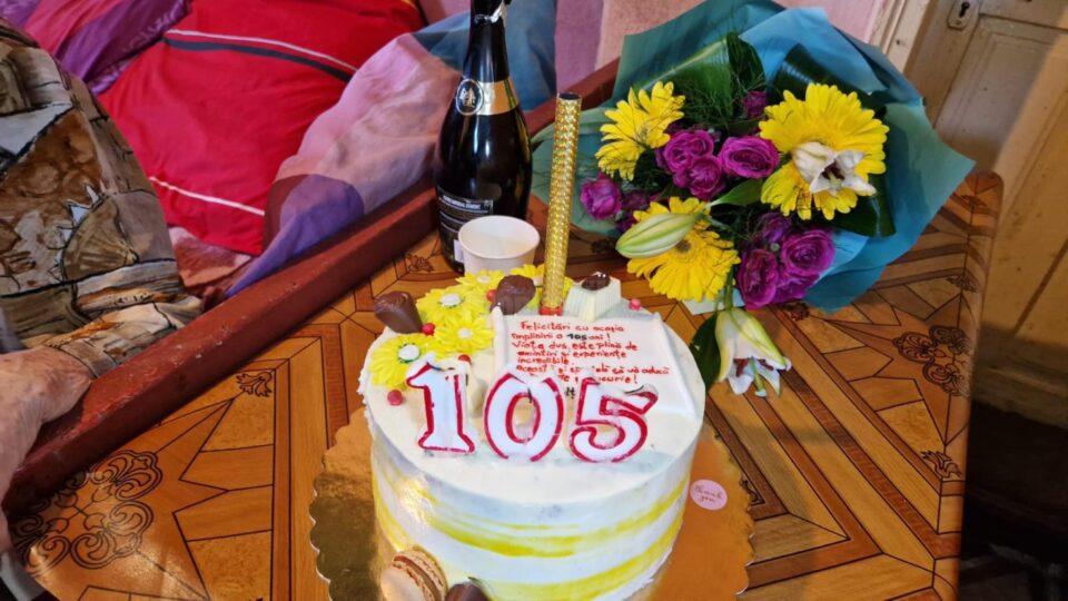 Maria Petroi împlinește astăzi vârsta de 105 ani