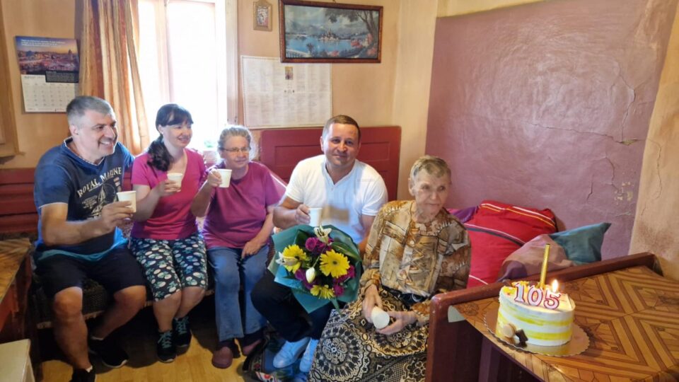 Maria Petroi împlinește astăzi vârsta de 105 ani