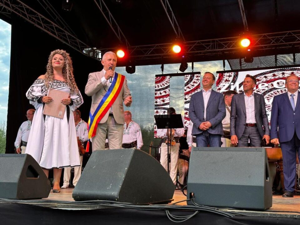 Primarul Vasile Iliuț le-a mulțumit tuturor pentru prezența în număr foarte mare la acest eveniment