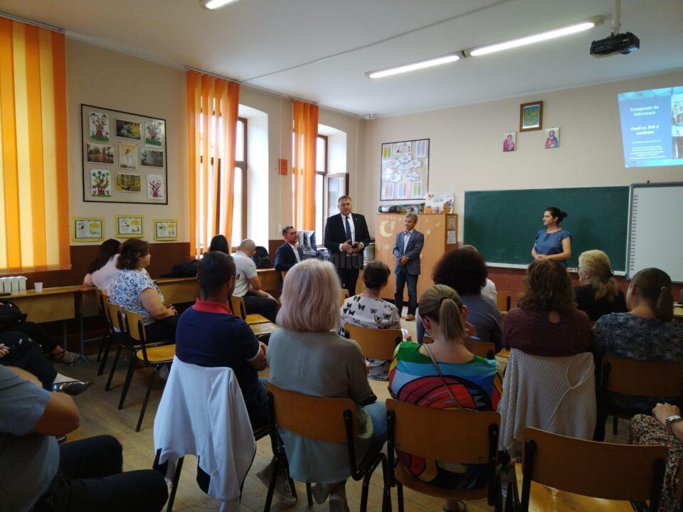 Subiecte legate de problematica autismului, particularitățile și nevoile copilului cu TSA, dezbătute la Rădăuți