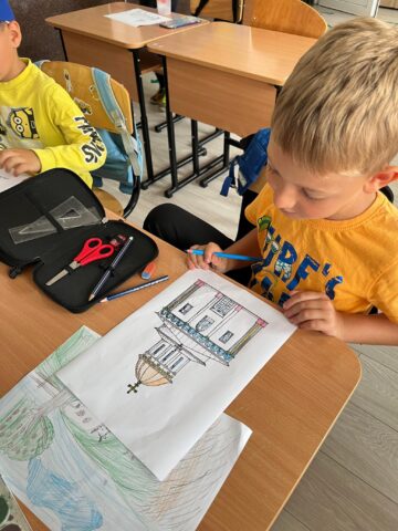 Școli de vară cu zeci de elevi participanți la activități cultural-educaționale, în zona de munte