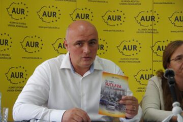 Liderul AUR Suceava, Dorel Acatrinei, susține că proiectul „oraș de 15 minute” îngrădește libertatea de circulație