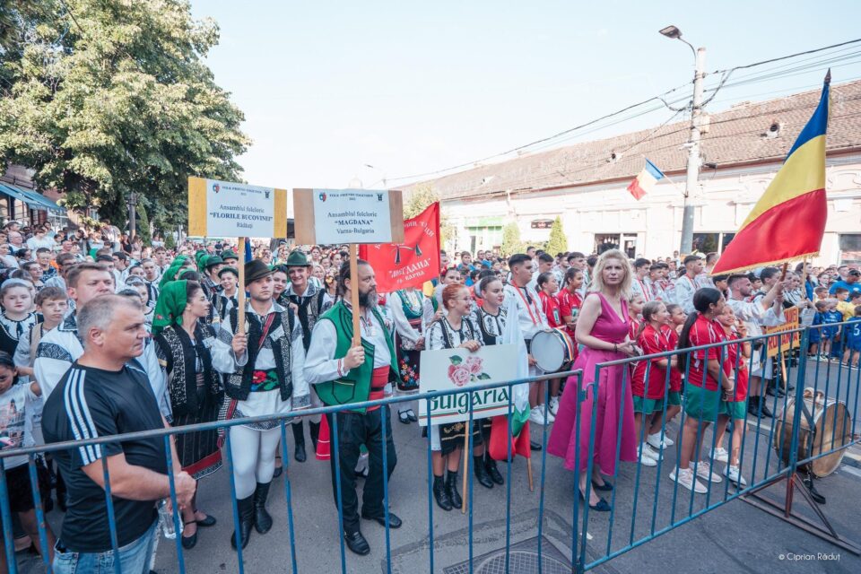 Florile Bucovinei la Târnăveni