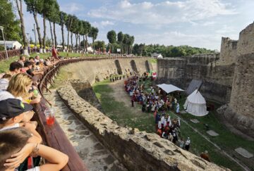 Aproximativ 30.000 de spectatori s-au bucurat de festivalul medieval de la Suceava