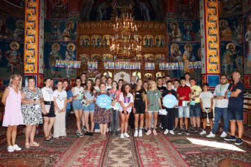 60 de elevi au participat la Școala de vară ,,Copii și părinți la altar”, în Parohia „Pogorârea Sfântului Duh” din Nicani