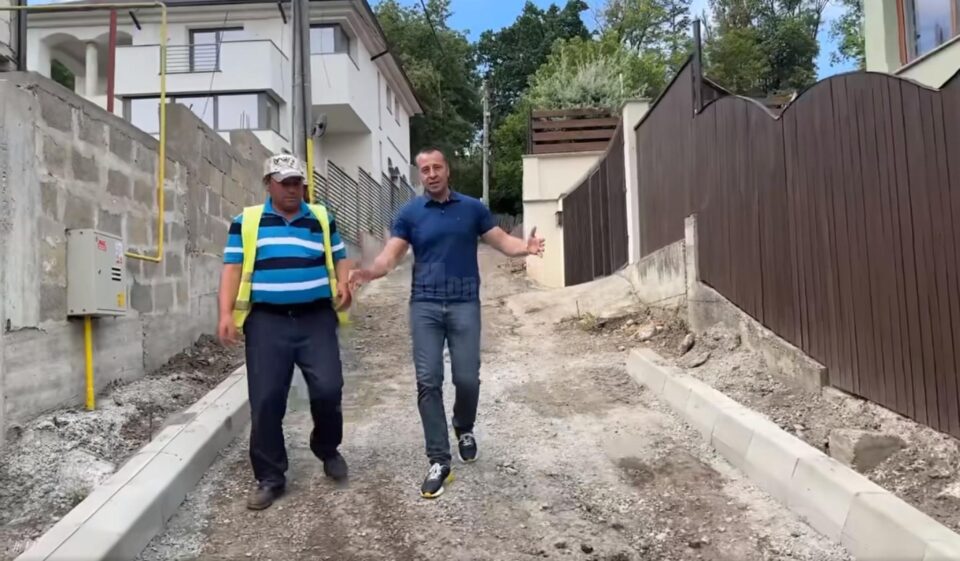 Lucian Harșovschi a verificat în teren lucrările de modernizare a străzii Grădinilor, cea care va asigura accesul auto către Parcul Șipote
