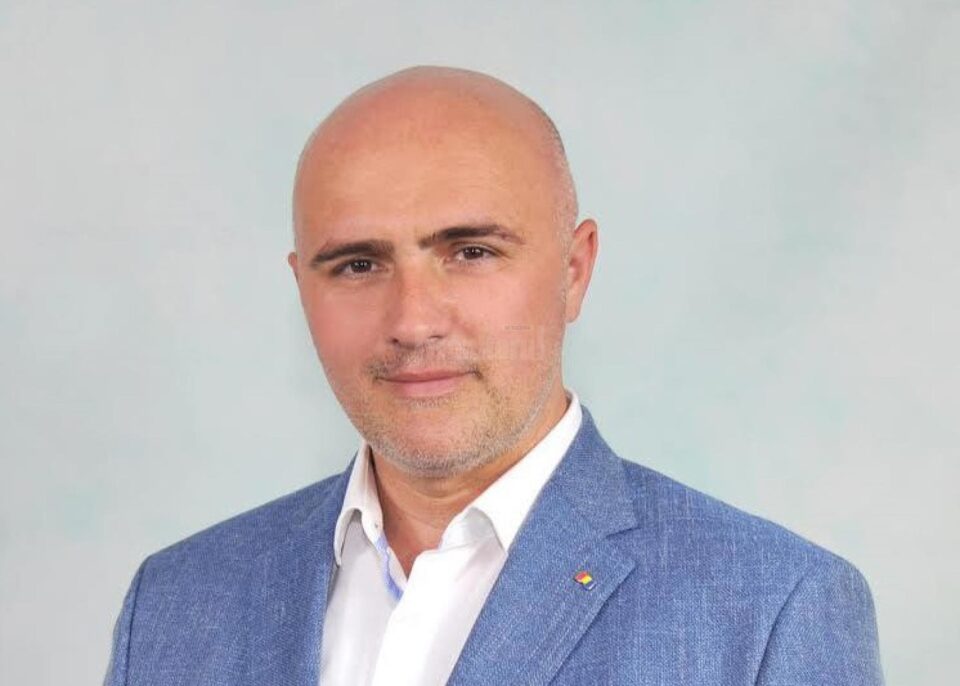 Liderul AUR Suceava, deputatul Doru Acatrinei