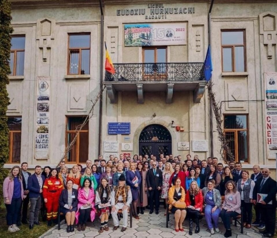 Colegiul „Eudoxiu Hurmuzachi” Rădăuți, primul la nivel național, cu Proiectul „Repere pentru viață”