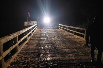 Pod refăcut de Direcția Silvică Suceava la doar 10 zile după ce a fost distrus