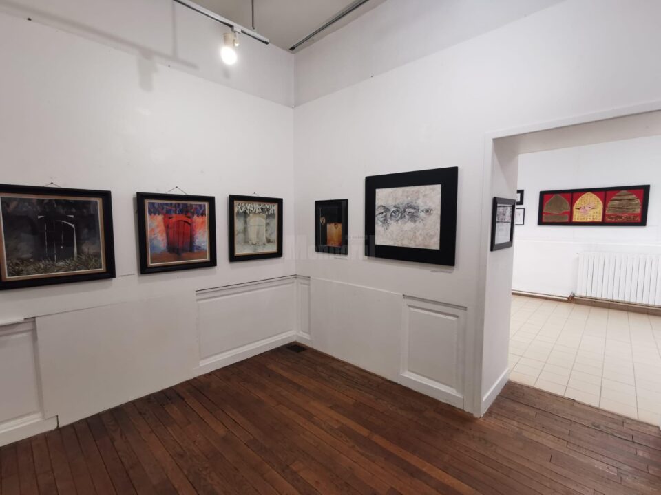 Trei generatii, expozitie la Laval (1).jpg