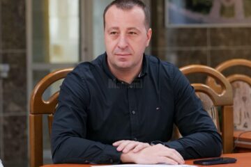 Viceprimarul Lucian Harșovschi a precizat că cele două proiecte, aprobate la finanțare de Administrația Fondurilor de Mediu, au o valoare totală de aproape 6,7 milioane de lei