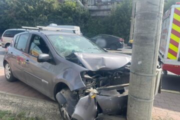 Patru persoane de sex feminin au fost acroșate de această mașină