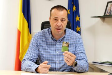 Lucian Harșovschi a anunțat că de miercuri elevii din municipiul Suceava pot să își reîncarce gratuit cartelele de călătorie TPL cu un nou abonament