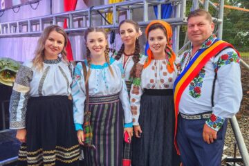 Două spectacole cu artiști de excepție și public numeros, la Zilele Comunei Hănțești