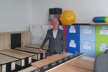 Primarul Sucevei, Ion Lungu, a continuat să verifice personal stadiul de pregătire al unităților de învățământ din municipiu, înainte de începerea anului școlar