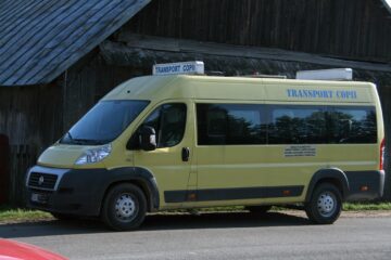 Microbuz școlar