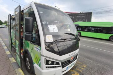 Microbuz TPL pe linia 7, catre Cetatea Suceava, de vineri pina duminica inclusiv