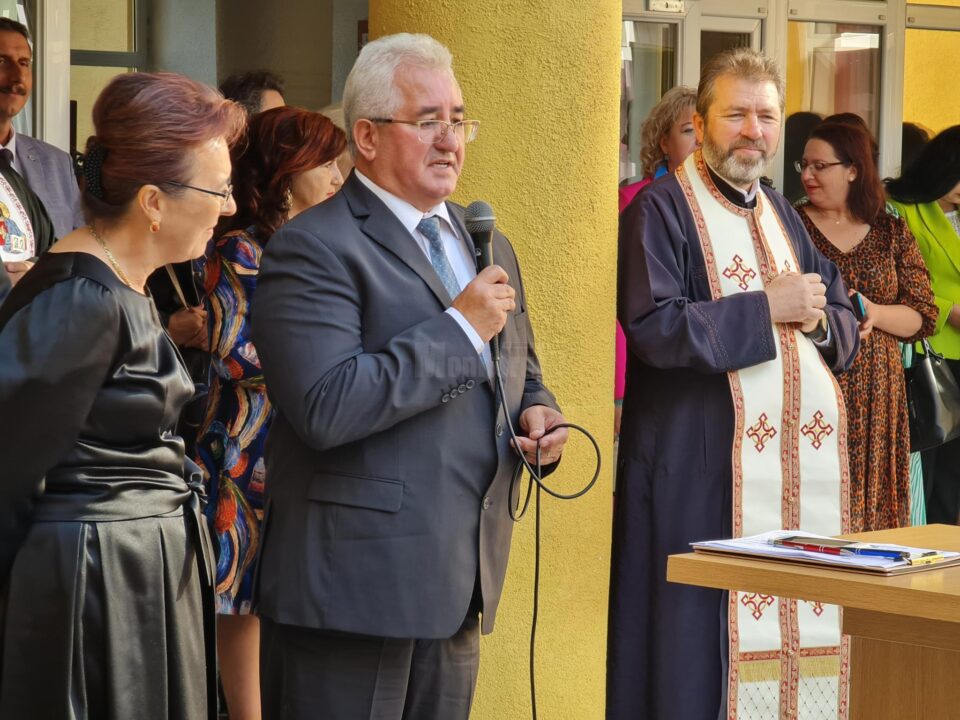 Primarul Sucevei, Ion Lungu, prezent la deschiderea de an școlar la 17 unități de învățământ din municipiu