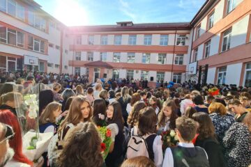 Luni, 11 septembrie, a început școala