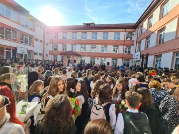Luni, 11 septembrie, a început școala