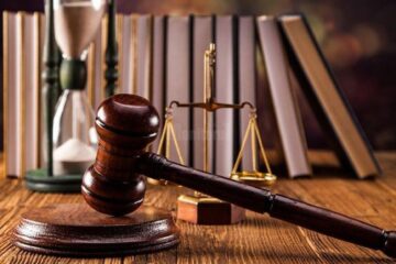 Trei autori ai unei agresiuni sălbatice comise asupra a doi frați și-au aflat pedepsele
