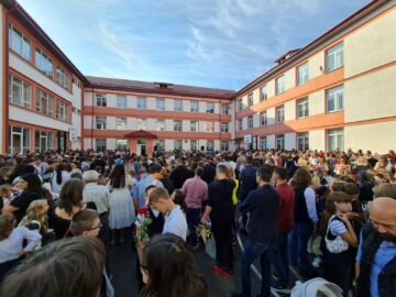 Luni, 11 septembrie, a început școala