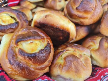 Festivalul Plăcintelor – trei zile de distracție și delicii culinare, la Cetatea Sucevei Juriul concursului “Plăcinta ca-n Bucovina”