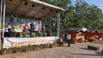 Festivalul Plăcintelor – trei zile de distracție și delicii culinare, la Cetatea Sucevei Juriul concursului “Plăcinta ca-n Bucovina”