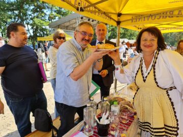 Festivalul Plăcintelor – trei zile de distracție și delicii culinare, la Cetatea Sucevei Juriul concursului “Plăcinta ca-n Bucovina”