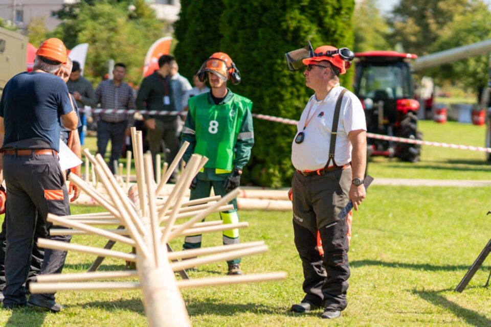 Ziua Forestierului, sărbătorită de ASFOR alături de IRUM, la 70 de ani de la înființare