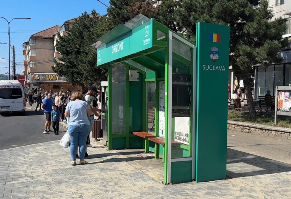 Stațiile de așteptare pentru transportul în comun din Suceava, comparabile cu cele din marile orașe europene Stațiile de așteptare pentru transportul în comun din Suceava, comparabile cu cele din marile orașe europene