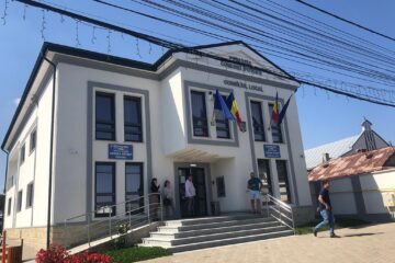 Primăria modernizată a comunei Ipotești a fost inaugurată în mod oficial