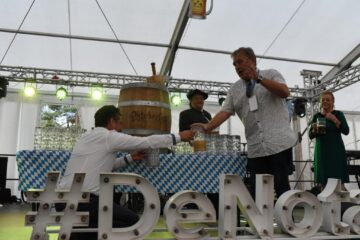 Sucevenii pot să petreacă din nou anul acesta la Festivalul Oktoberfest în Est din Gura Humorului