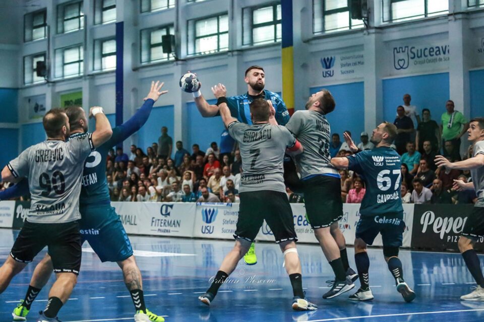 Universitarii revin în sala LPS pentru partida cu Poli Timișoara. Foto Cristian Plosceac Universitarii revin în sala LPS pentru partida cu Poli Timișoara. Foto Cristian Plosceac
