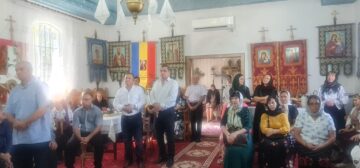 Creștinii din satul Racova, comuna Udești, au sărbătorit, de Înălțarea Sfintei Cruci, hramul bisericii