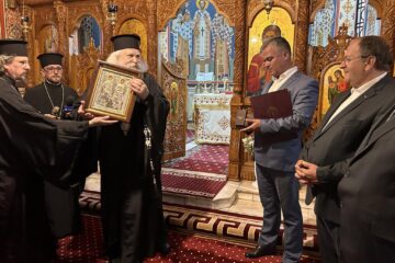 IPS Calinic i-a conferit ministrului Dezvoltării Ordinul Eparhial „Sfântul Ioan cel Nou de la Suceava” pentru mireni