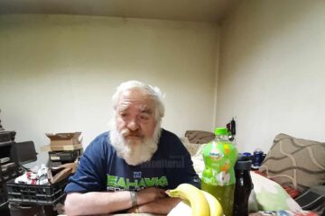 Peste 20 de bătrâni vulnerabili din Câmpulung Moldovenesc au nevoie în continuare de „prânzul de sâmbătă”, au nevoie de susținerea comunității