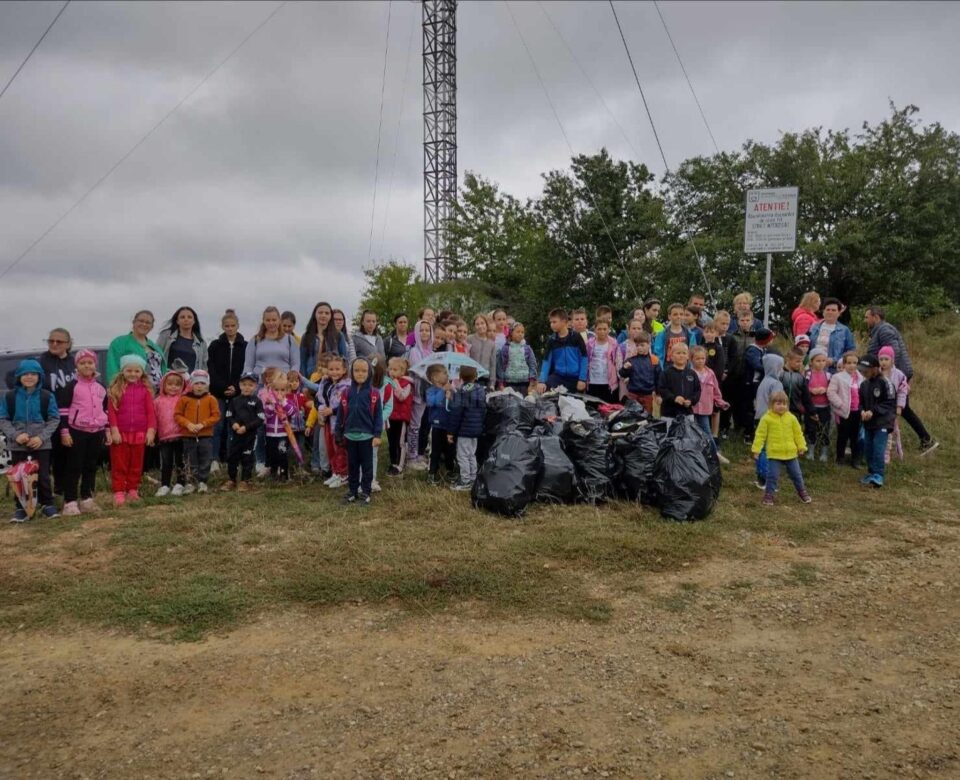 Peste 9.000 de saci cu deșeuri au fost adunați la Suceava, în cadrul campaniei „Let’s Do It, Romania!”